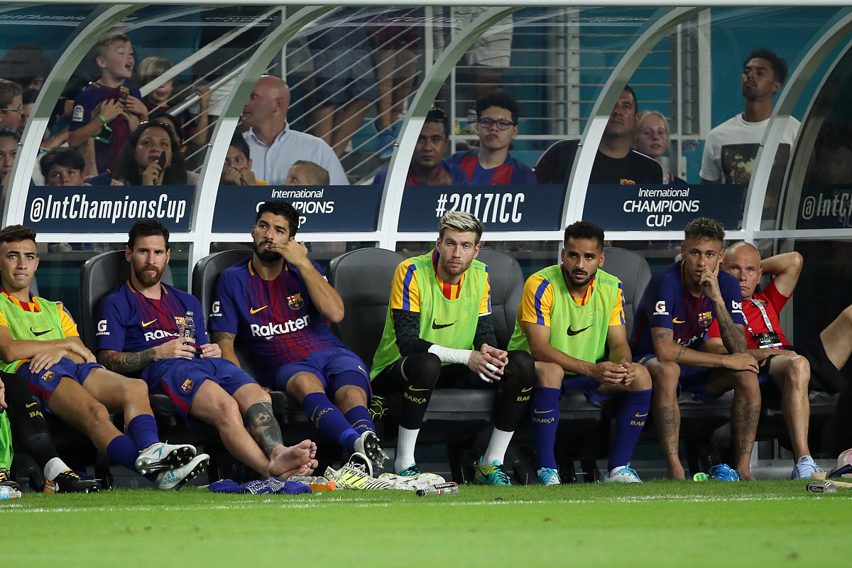 巴塞罗那奋勇争夺,稳坐劲旅宝座 巴塞罗那奋勇争夺,稳坐劲旅宝座