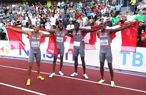 爱游戏登录入口-牙买加田径冠军再度登上领奖台！荣耀回归的简单介绍