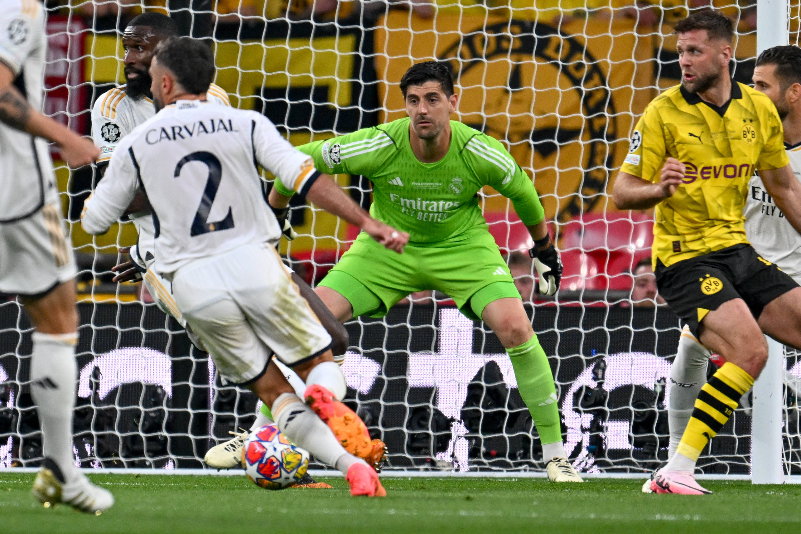 爱游戏官网网页版入口-比利时队夺冠热门，晋级欧洲杯四强