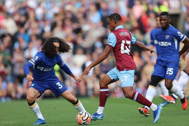 关于南特球员被罚下场,影响比赛走势的信息 关于南特球员被罚下场,影响比赛走势的信息