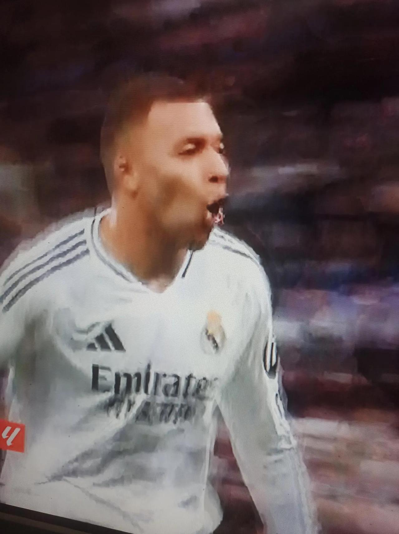 爱游戏网页版入口-关于皇家马德里客场取胜收获关键三分的信息