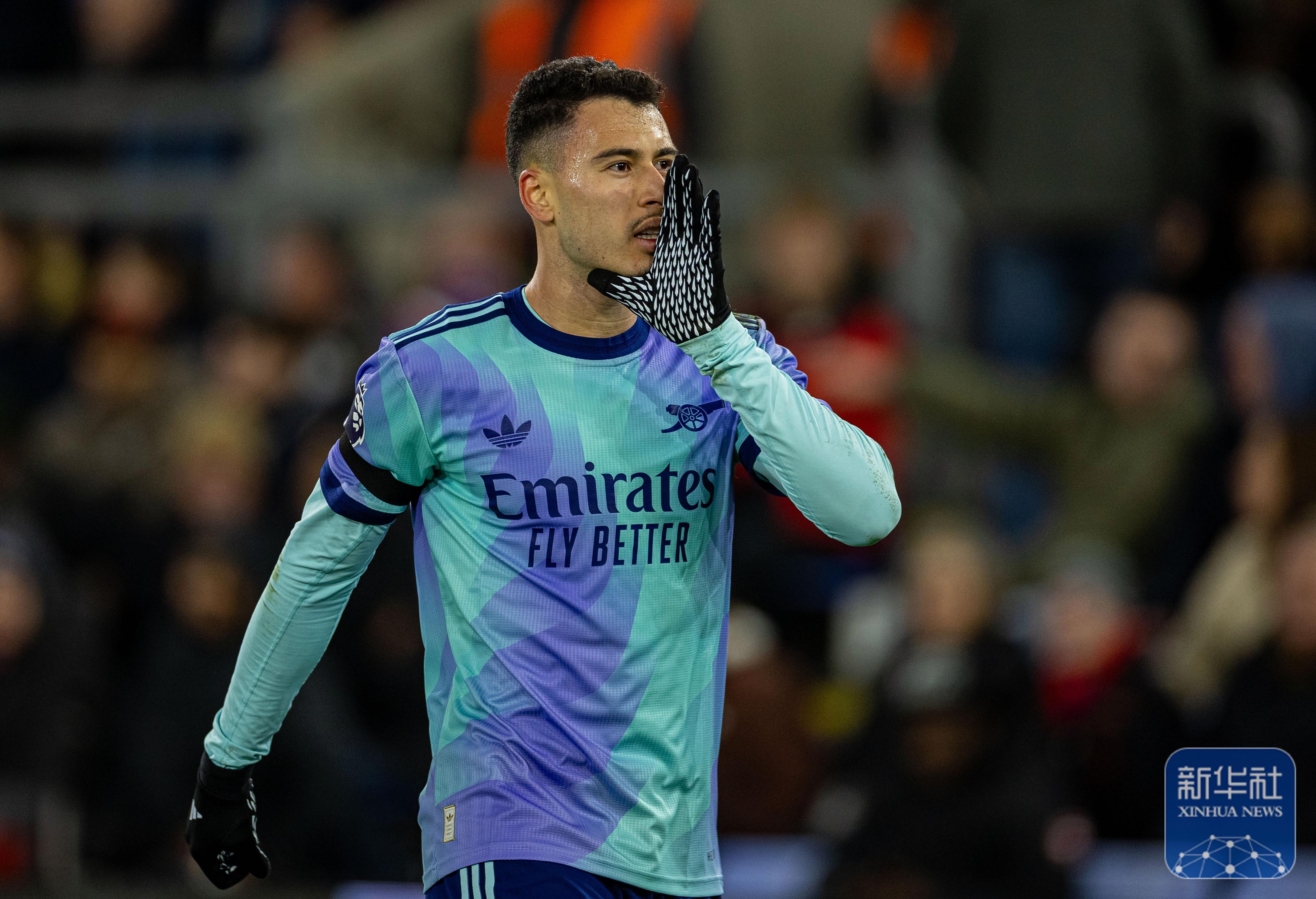 爱游戏网页版入口-阿森纳客场逆袭，展现球队强劲实力