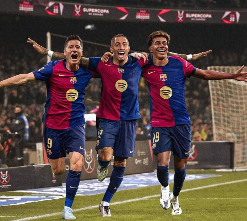 包含欧预赛精彩不断,欧洲球队争夺晋级机会的词条 包含欧预赛精彩不断,欧洲球队争夺晋级机会的词条