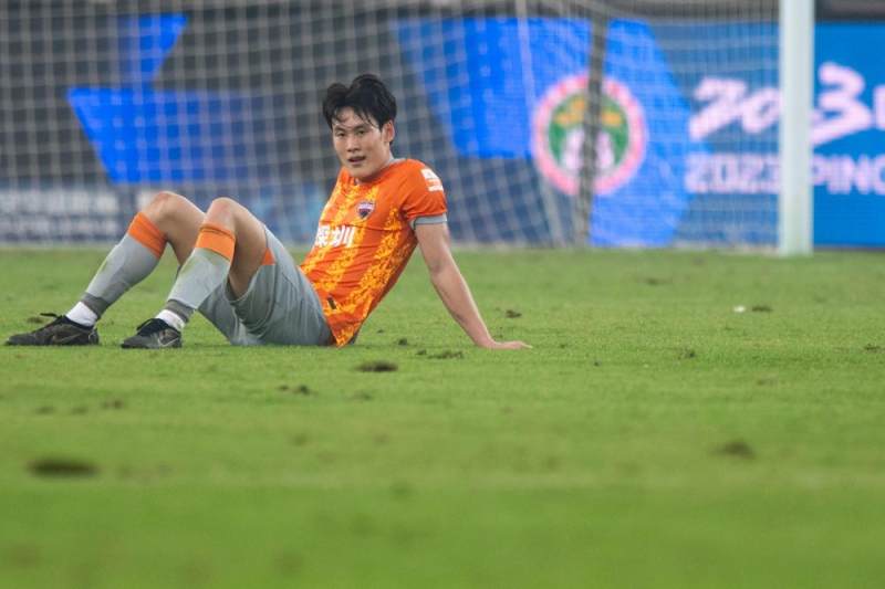 深圳击败山东，结束连败劣势