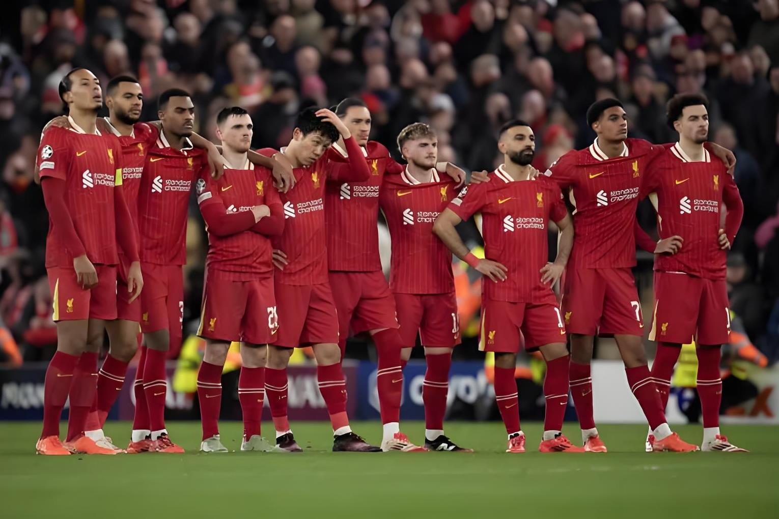 包含欧洲冠军联赛登场，球队全力以赴争胜！的词条