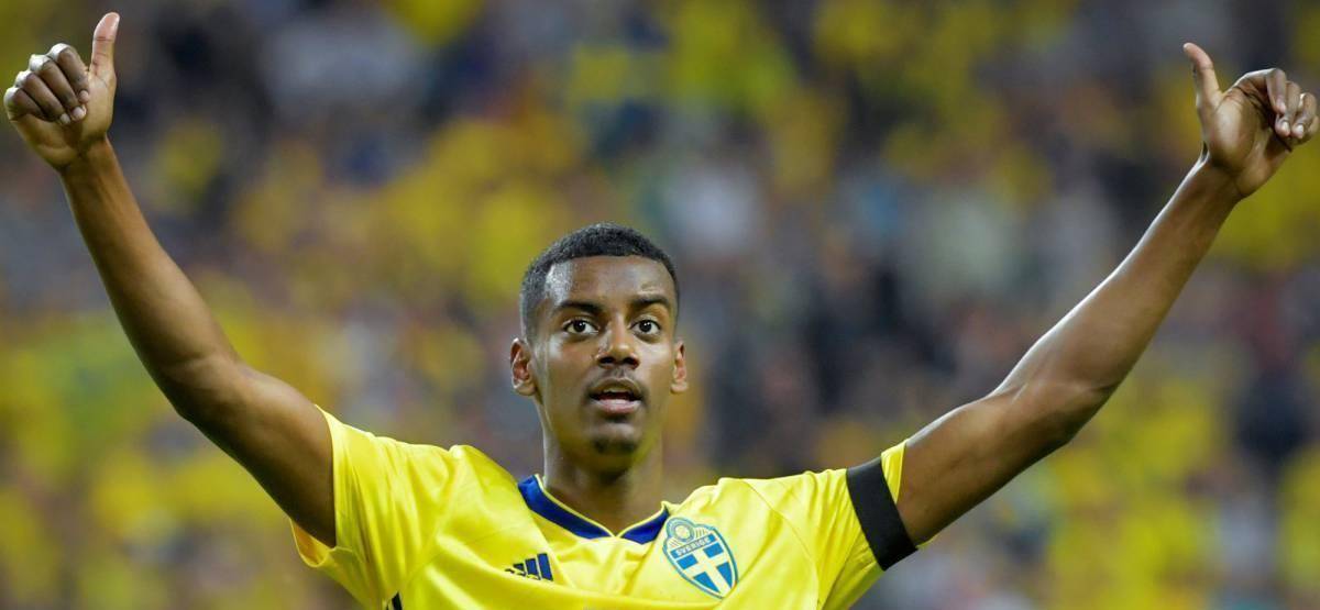 包含富勒姆青训培养未来之星，计划提拔青年球员的词条