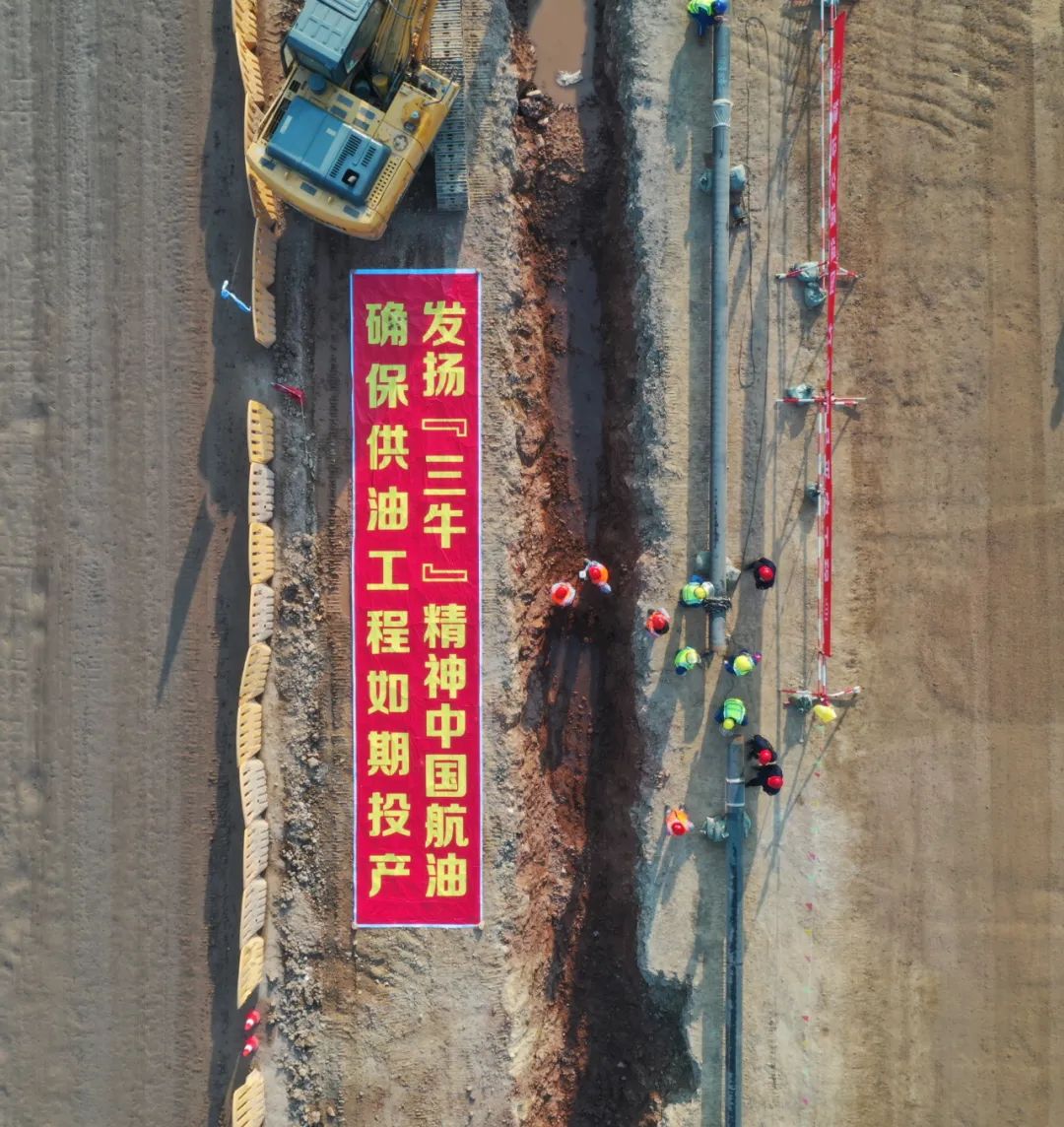 精妙的战术部署,球员们奋力冲刺,势如破竹 精妙的战术部署,球员们奋力冲刺,势如破竹