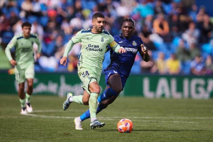 关于巴伦西亚主场大败,保级形势岌岌可危的信息 关于巴伦西亚主场大败,保级形势岌岌可危的信息