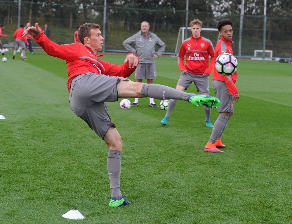 关于雷丁中场绝杀逆转比分,帮助球队夺得胜利的信息 关于雷丁中场绝杀逆转比分,帮助球队夺得胜利的信息