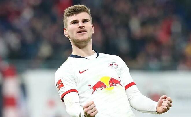 德国队中锋轻松砍下两位数得分 德国队中锋轻松砍下两位数得分