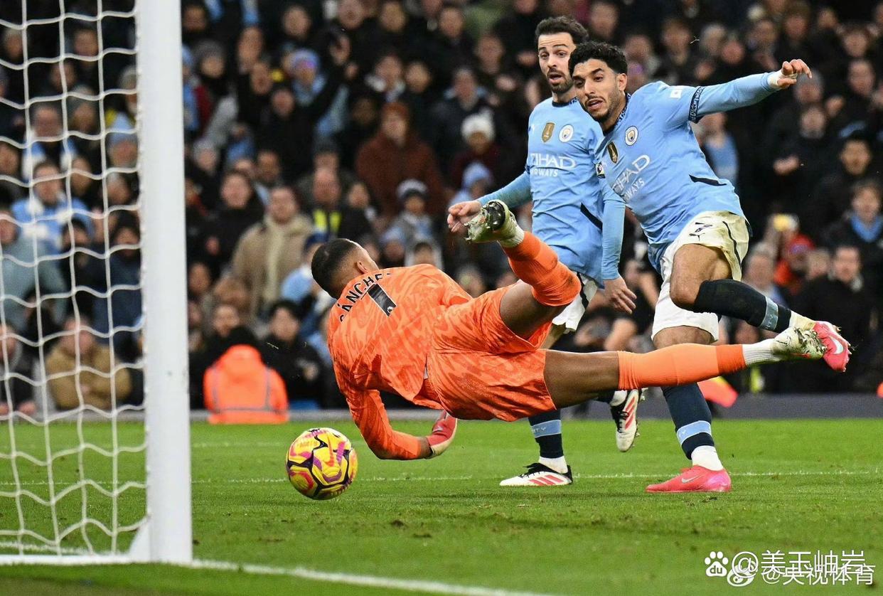 爱游戏-曼联胜出关键战役，冲击英超冠军宝座